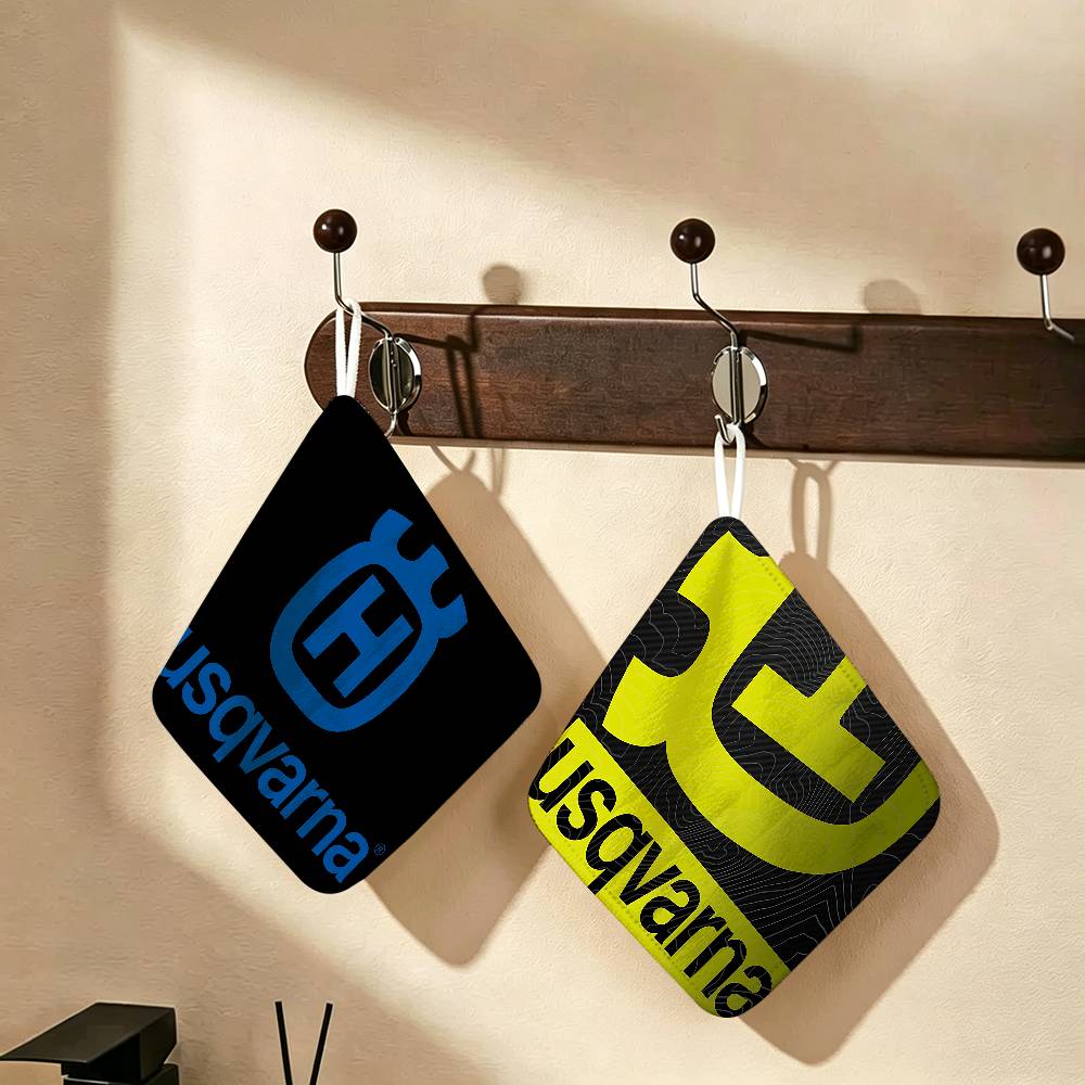 Commercial Printing Logo - H-Husqvarnasロゴ入りポリエステルコットン製ハンドワイピングタオル（吊り下げループ付き）、軽量で家庭用および業務用に最適