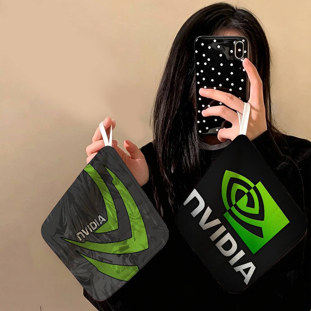 世界的に有名なN-Nvidiaロゴ入りポリエステルコットン製 - Commercial Printing Logo のレビューと価格